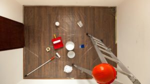 Travaux d'aménagement intérieur urgent : tout savoir